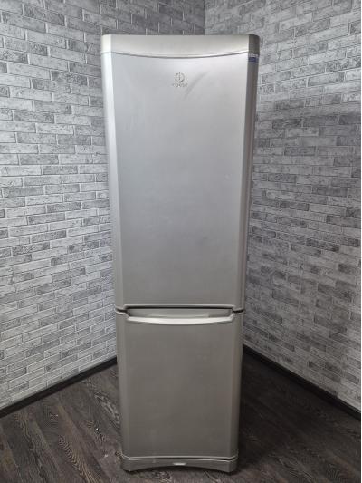 Холодильник Indesit NBA 20 S